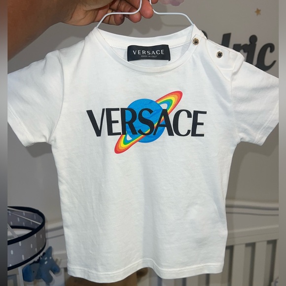 Versace print Logo Tshirt - Picture 3 of 7